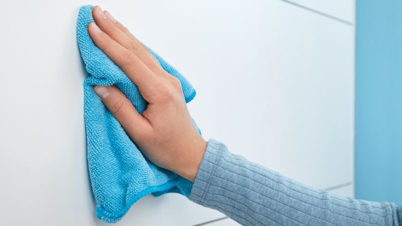 Tesa Moon toiletrulleholder med selvklæbende montering