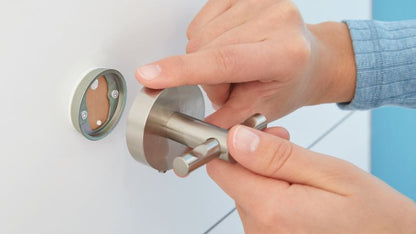 Tesa Moon toiletrulleholder med selvklæbende montering