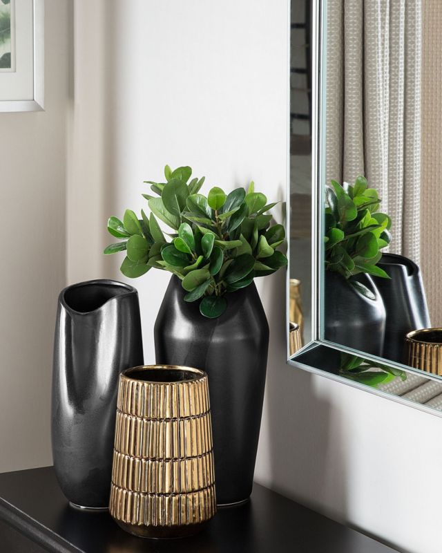 Dekorativ vase Apamea i sort keramik, 1 stk.