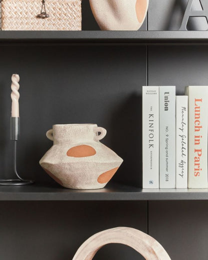Alosidae keramik vase til blomster i lys beige, 1 stk.