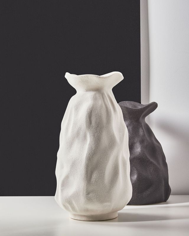 Cattail vase i keramik i knækket hvid – 1 stk.