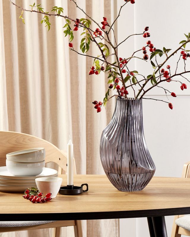 Myrsina vase til blomster i gråt glas, 1 stk.