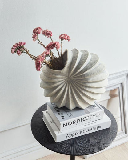 Vase til blomster Scup keramik knækket hvid 1 stk.