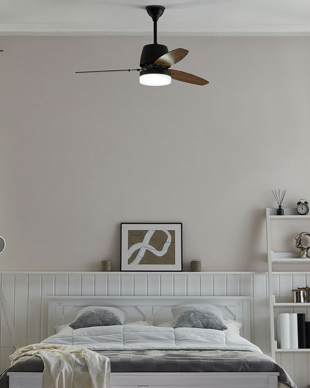 Loftventilator med lampe Mlava mørkt træ 1 stk.