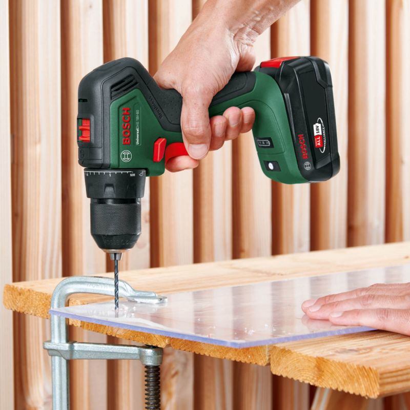 Bosch UniversalDrill 18 V - 60 akku-boremaskine uden batteri
