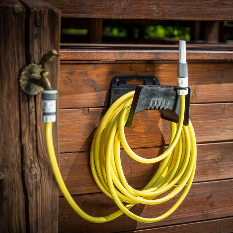 KADAX Vægholder til Havevandslange med Vægopruller