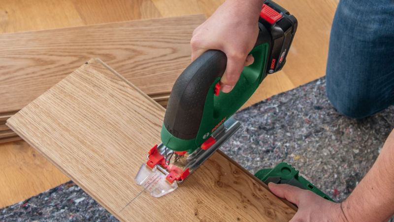 Bosch 18 V-100 bajonetsav uden batteri