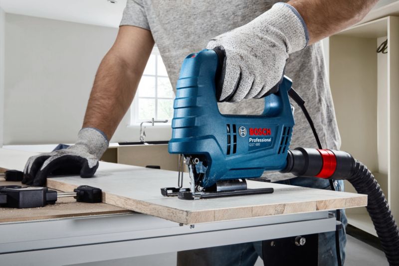 Bosch Professional GST 680 stiksav