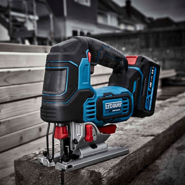 Erbauer 18 V stiksav med 1 x 4,0 Ah batteri