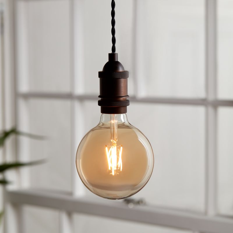 LED-pære G125 E27 470 lm 1800 K