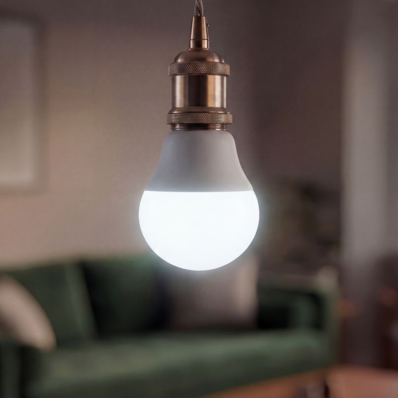 LED-pære P45 E14 806 lm 4000 K