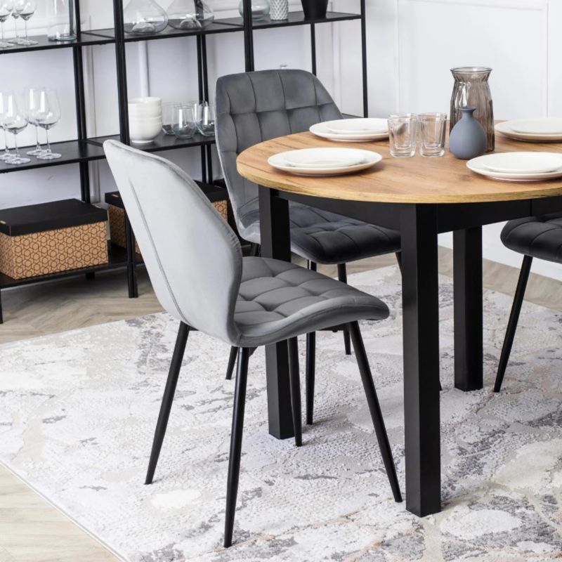 https://media2.castorama.pl/is/image/CastoramaPL/zestaw-4x-krzes-a-tapicerowane-lucky-szare-mebel-elite-do-salonu-jadalni-1-kpl~6095417337348_05c_MP?$MOB_PREV$&$width=1200&$height=1200