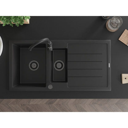 Granitsænke Mexen Andres 1,5-kammer med afløbsplade og Telma køkkenarmatur i sort, 1 sæt