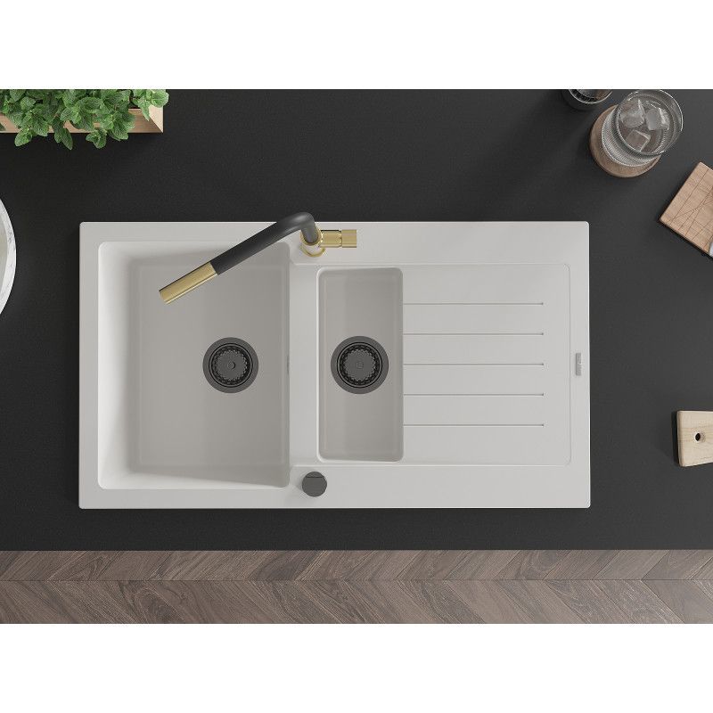 Mexen Matias granitvask 1,5-kammer med afløbsplade og Flora køkkenarmatur i hvid, 1 sæt