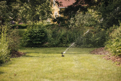 Fiskars pulsations‑regnspreder med 360° dækning